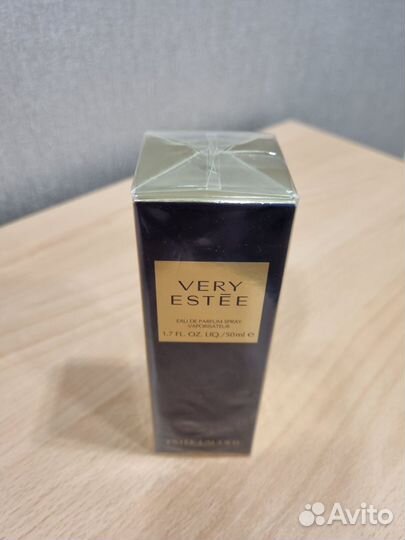 Estee LauderVery Estee