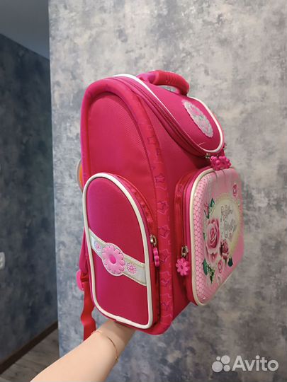 Рюкзак школьный для девочки новый