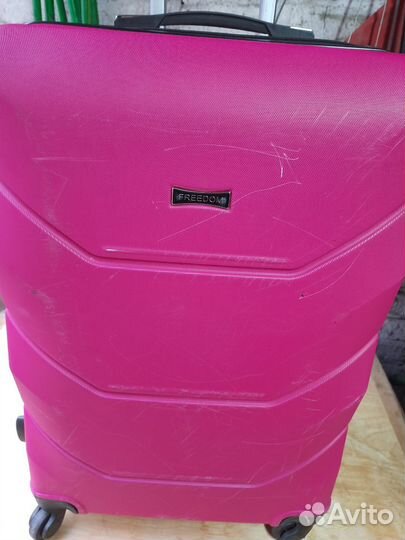 Чемодан на колесах