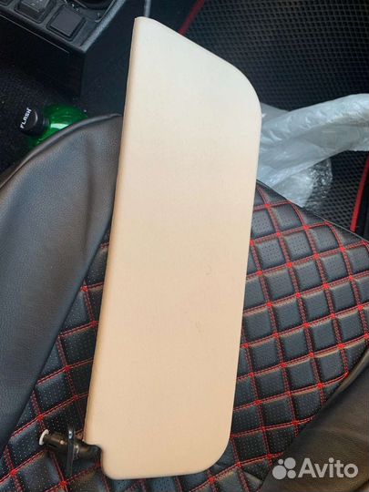 Солнцезащитный козырек