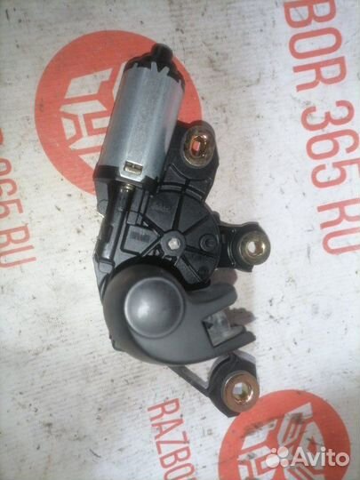 Мотор заднего стеклоочистителя задний Audi A6