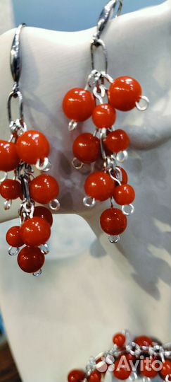 Женские украшения:браслеты и серьги