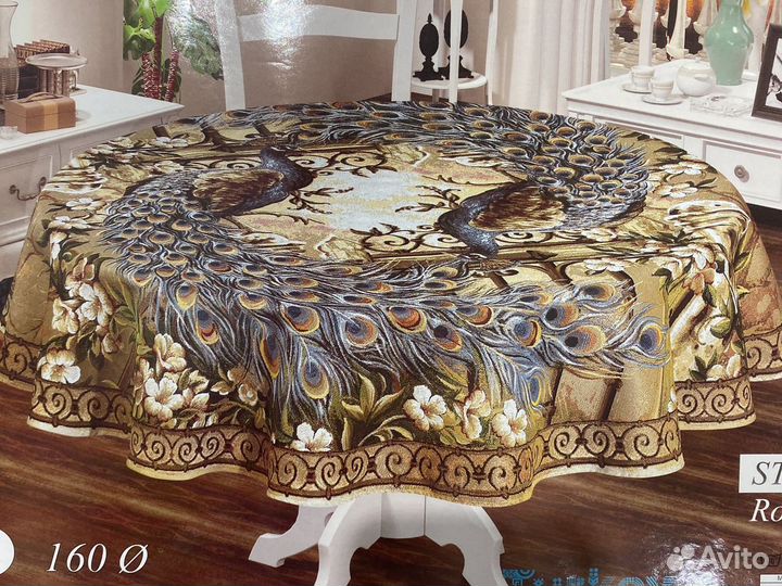 Скатерти гобеленовые