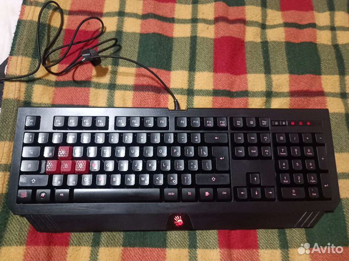 Игровая клавиатура Bloody B120