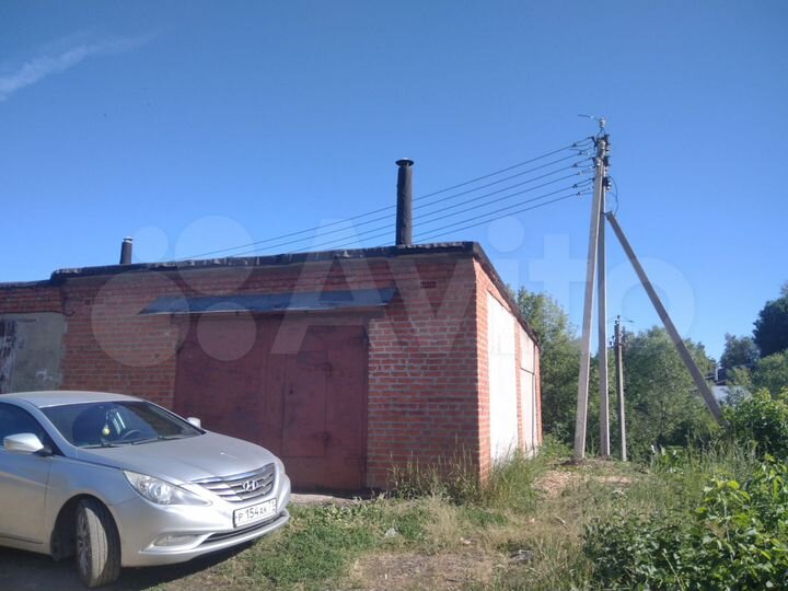 Гараж, > 30 м²
