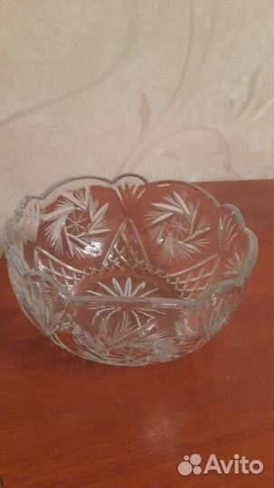 Ваза хрустальная