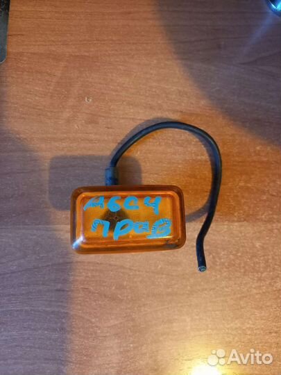 Правый повторитель Audi A6 C4