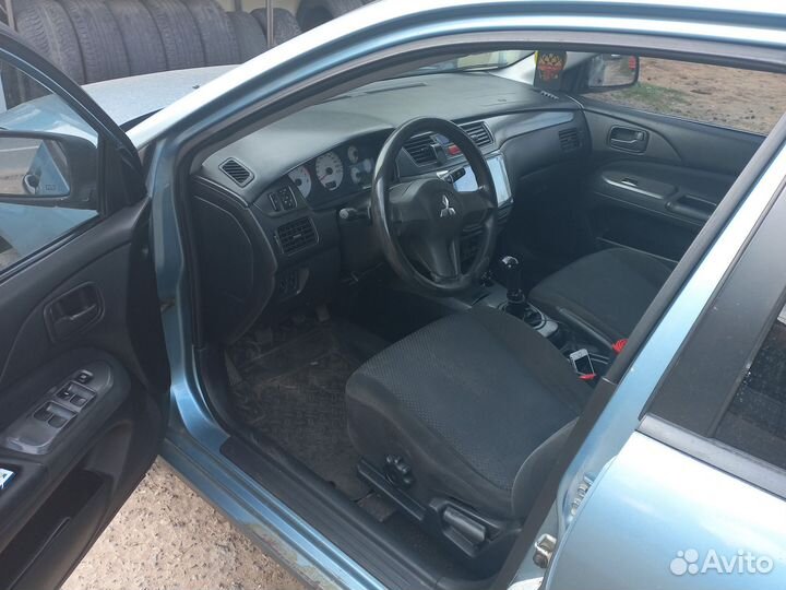 Mitsubishi Lancer 1.3 МТ, 2006, 271 500 км