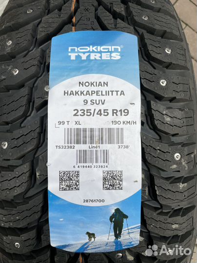 Nokian Tyres Hakkapeliitta 9 SUV 235/45 R19 99T