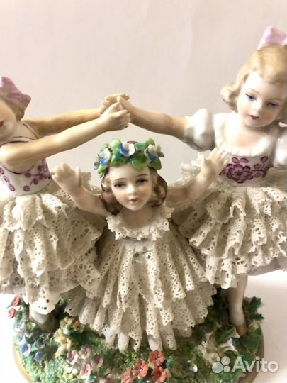 Антикварная статуэтка Sitzendorf