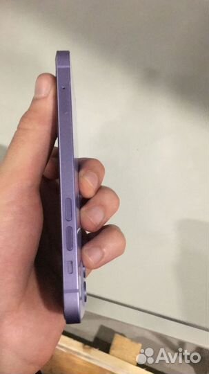 iPhone 12, 64 ГБ