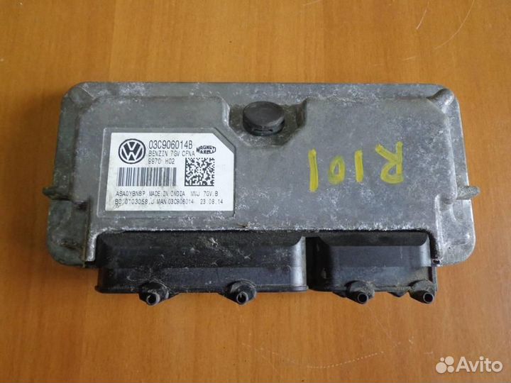 Блок управления двигателем VW Polo 5