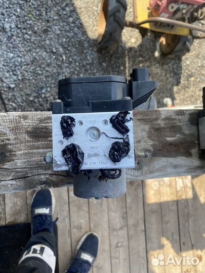 Блок ABS 8E0614111T