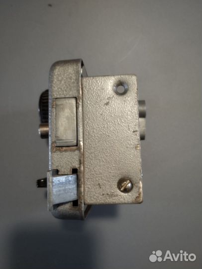 Замок дверной