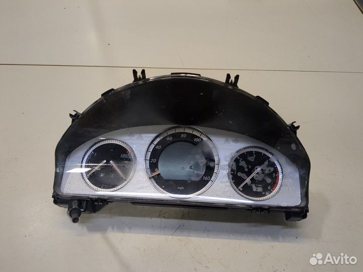 Щиток приборов Mercedes C W204, 2008