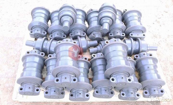 Каток поддерживающий Komatsu PC400-7 KM3537