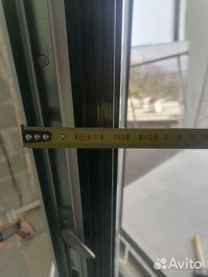 Балконный блок с дверью realit