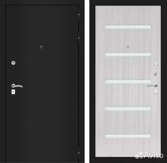 Входная дверь зеркалом