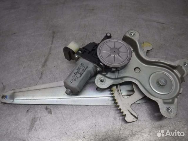 Стеклоподъемник задний правый Mitsubishi Pajero