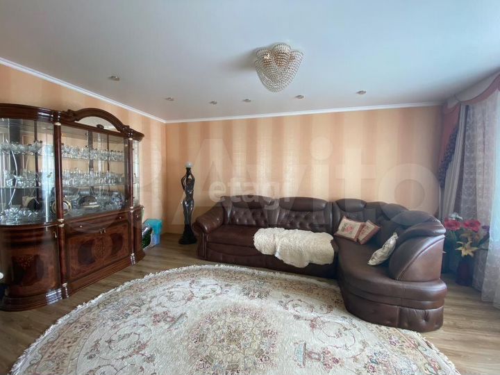 3-к. квартира, 91,8 м², 2/5 эт.