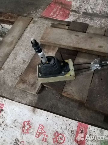 Кулиса кпп пежо 406 с тросами