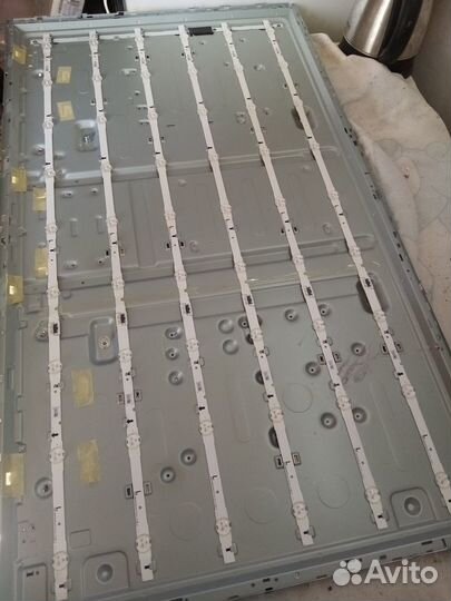 BN44-00703G UE48J5500AU