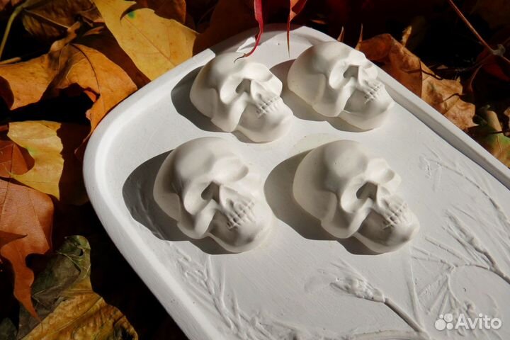 Поднос барельеф