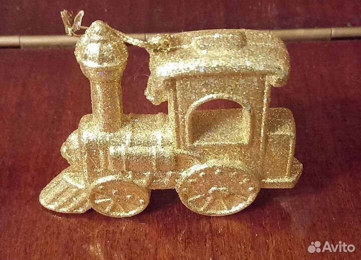 Елочные игрушки