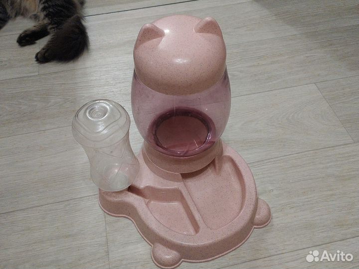 Поилка Миска кормушка для кошек