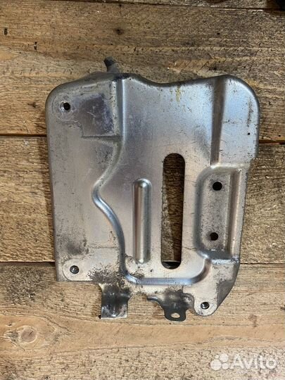 Кронштейн эбу mitsubishi lancer 10