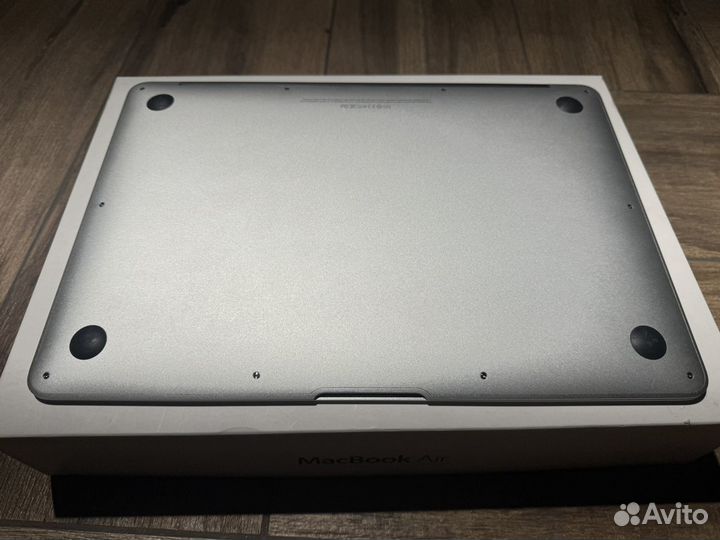 Apple macbook air 13 inch, mid 2012