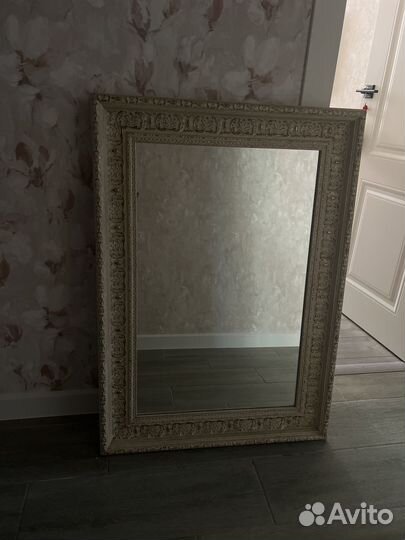 Зеркало настенное в деревянной раме бу