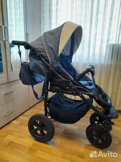 Коляска прогулочная
