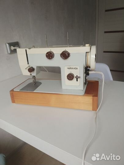 Швейная машина Чайка 143А