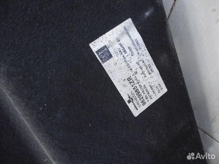 Обшивка багажника 607 2000-2010