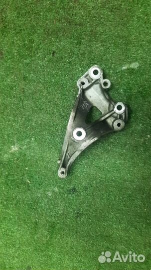 Кронштейн генератора пежо 308