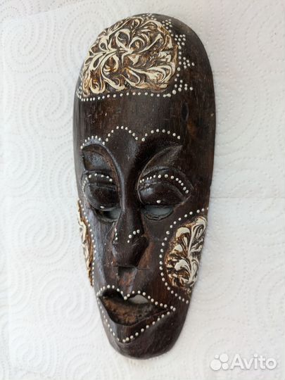 Африканская маска дерево