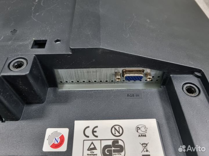 Монитор Samsung SyncMaster 940N 19