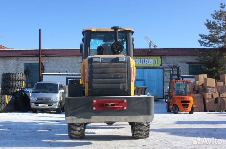 Телескопический погрузчик Redstar TL2500, 2024