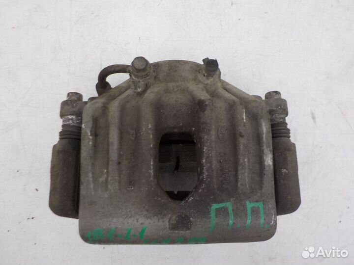 Суппорт тормозной передний правый Hyundai Genesis