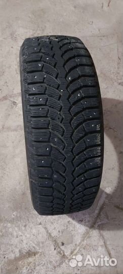 Bridgestone Blizzak Spike-01 185/60 R15