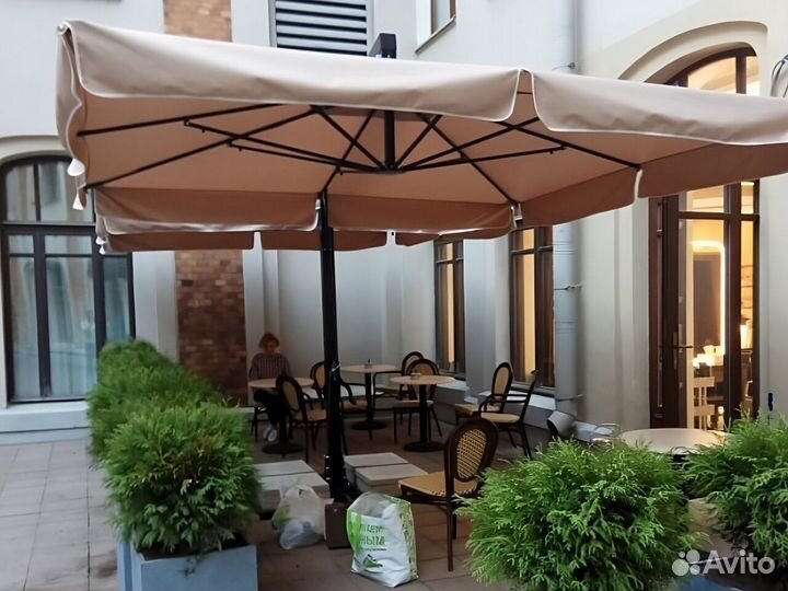 Уличные зонты для кафе в наличии