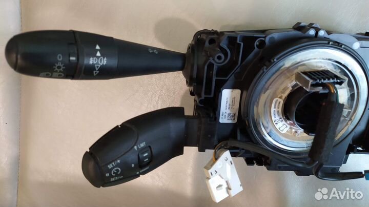 Подрулевой переключатель Citroen C4 2G (B7)