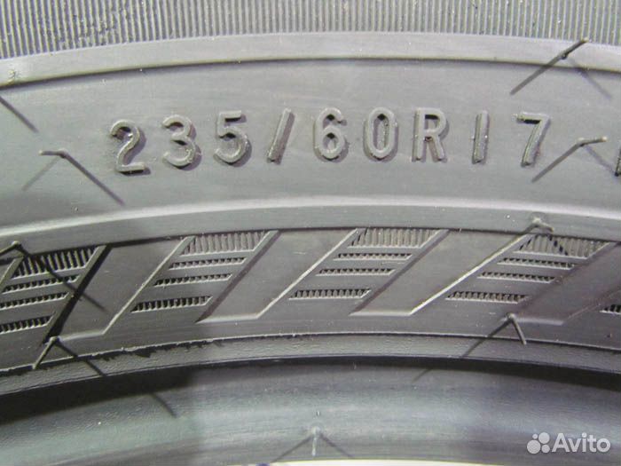 Nokian Tyres Hakka Blue SUV 235/60 R17 76V