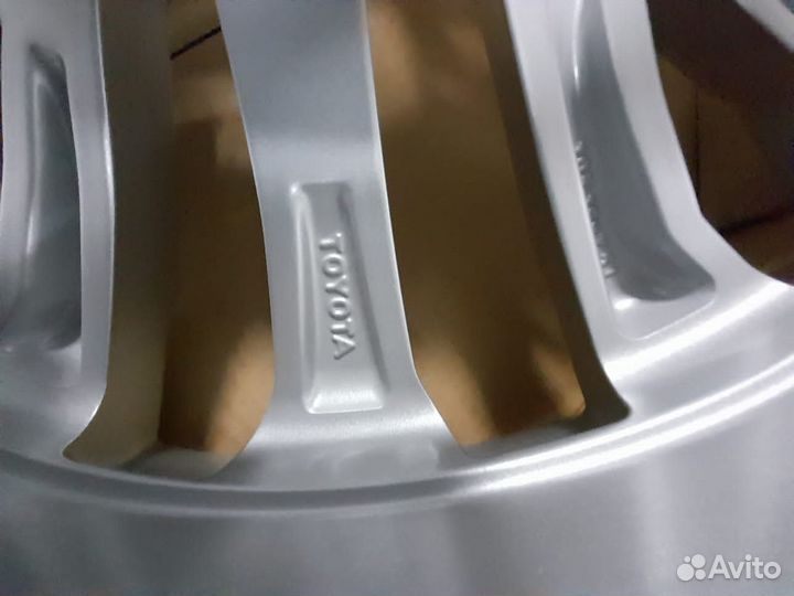 Новые R19 Toyota Camry Rav