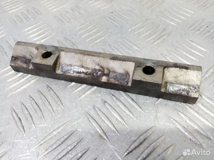 Б/У Кронштейн турбины#005