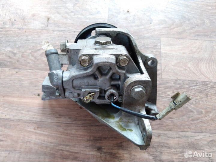 Насос гидроусилителя, насос гур Subaru Impreza G11