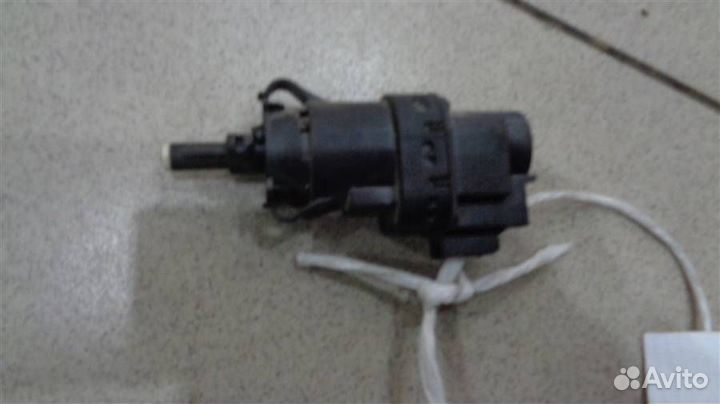 Датчик включения стоп-сигнала Ford Focus 2 2004-2