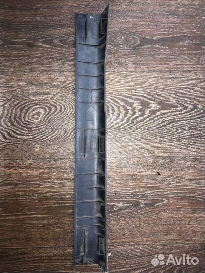 Накладка на порог передняя левая Toyota Ipsum