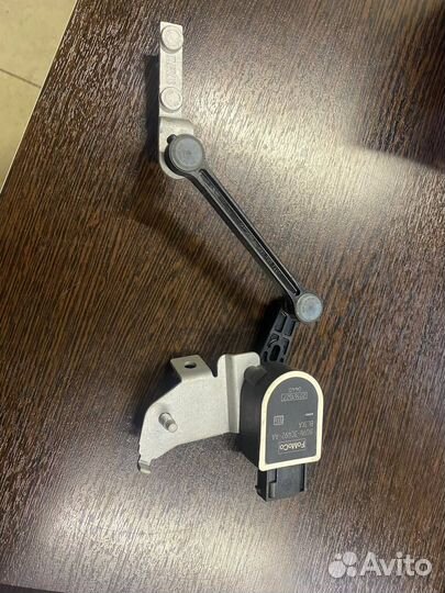 Volvo 31288273 Датчик положения кузова